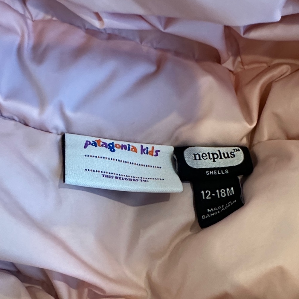Patagonia Hi-Loft Down Sweater Baby Puffer Jacket in Pink - Picture 2 of 3